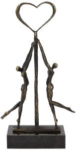 Gerard: Skulptur "Heartful Moment"